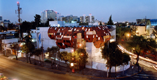 Paracaidista, Intervenci&oacute;n, 2003.